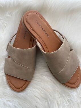 Lucky Brand NWOT Sandals